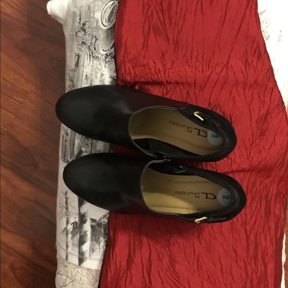 Black ankle boots - Picture 4 of 11